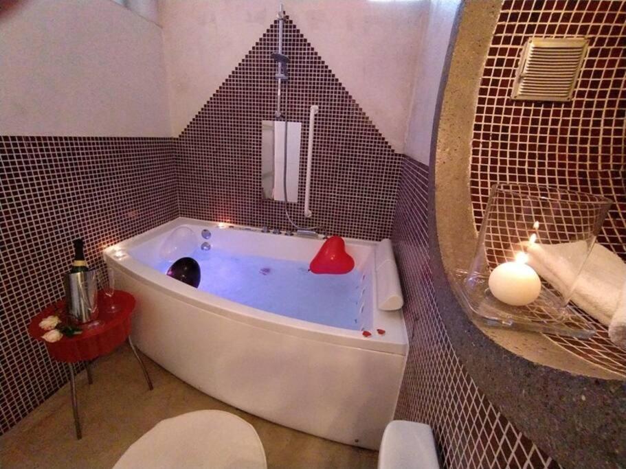 Zentral Club Neutron-Jacuzzi Apartment Belmonte De Miranda Luaran gambar
