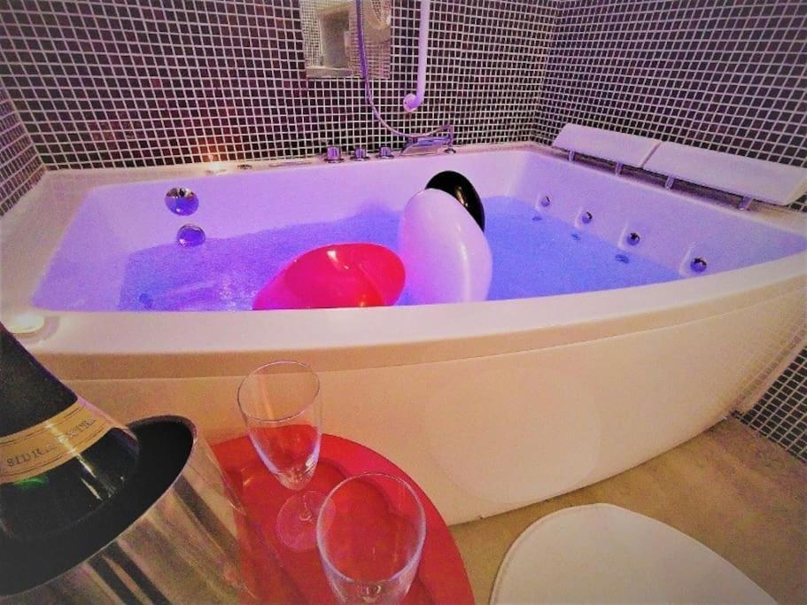 Zentral Club Neutron-Jacuzzi Apartment Belmonte De Miranda Luaran gambar
